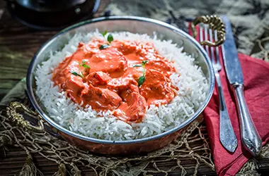 Ryż z kurczakiem - czy jest zdrowy? kalorie, białko, zalety, wartości odżywcze i jak gotować